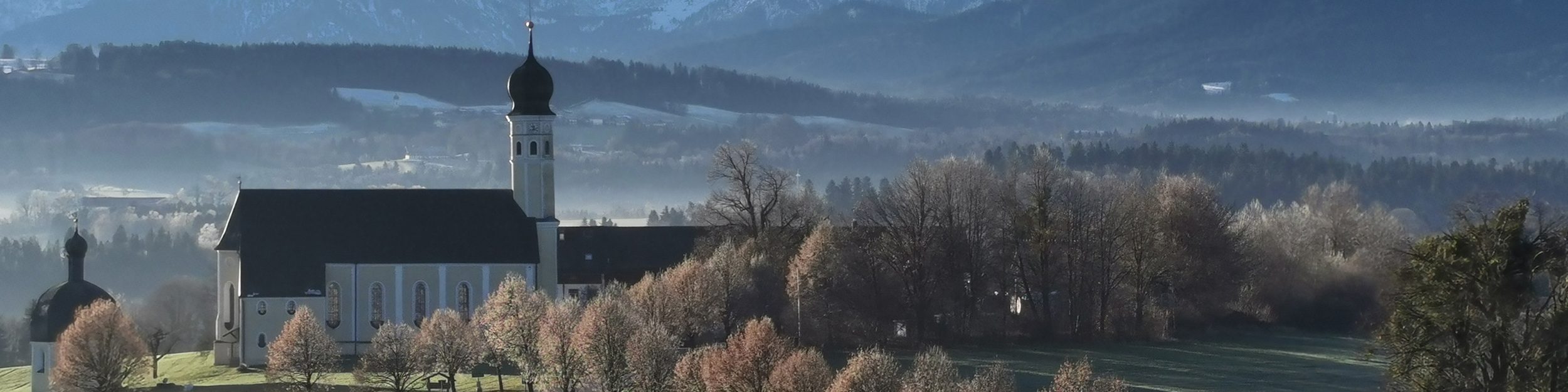 Bad Aibling - Kirche im Winter -rimaldi - Die Immobilienprofis
